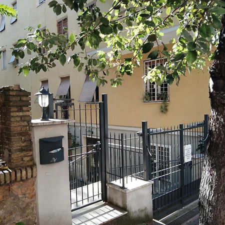 Rome Top Floor With Terrace Exterior photo