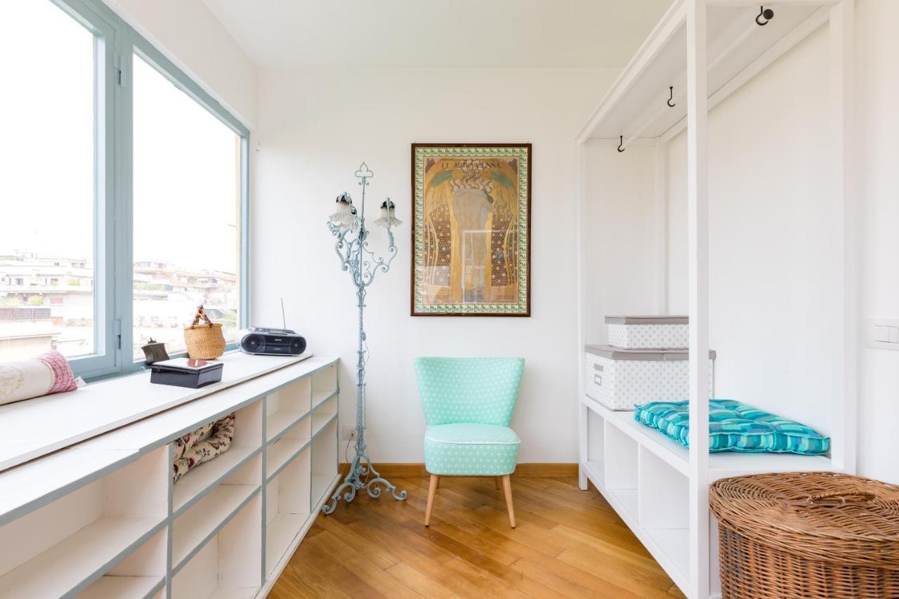 Rome Top Floor With Terrace Exterior photo