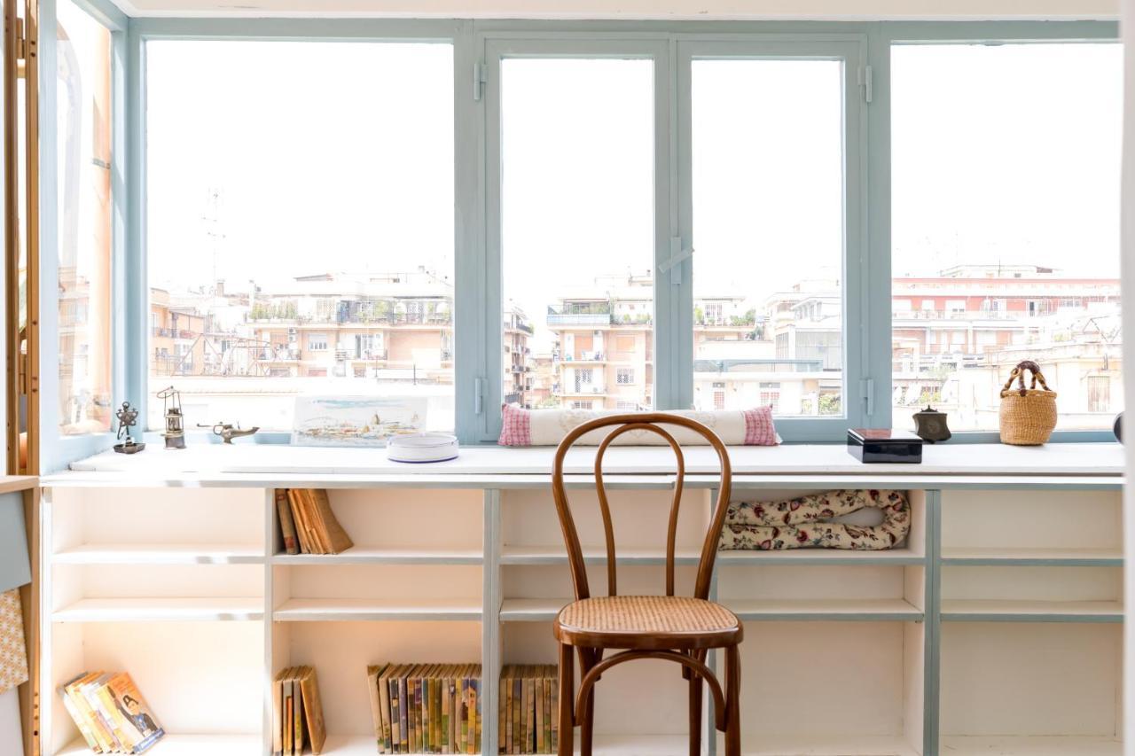 Rome Top Floor With Terrace Exterior photo